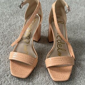 Sam Edelman Danielle block heel sandal.